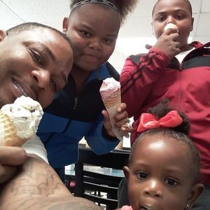 Meet your Posher, Dontae